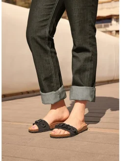 Leder-Pantoletten in Schwarz