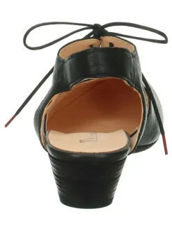 Leder-Pumps in Schwarz