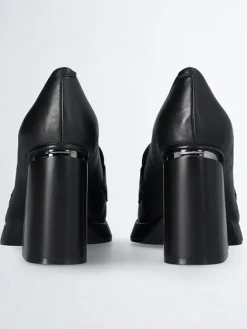 Leder-Pumps in Schwarz