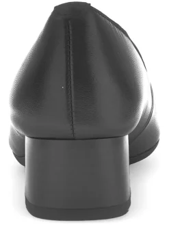 Leder-Pumps in Schwarz