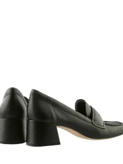 Leder-Pumps in Schwarz