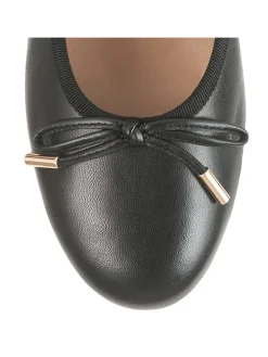 Leder-Pumps in Schwarz