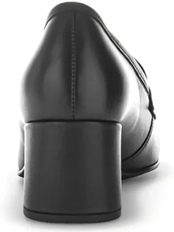 Leder-Pumps in Schwarz