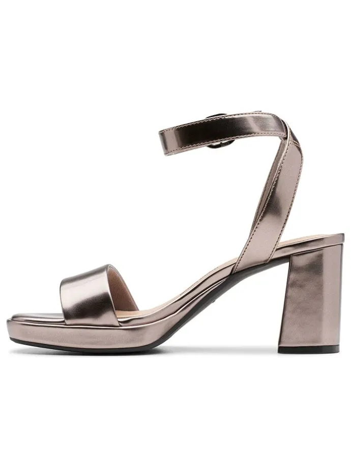 Leder-Sandaletten "Ambyrlyn Bay" in Gold