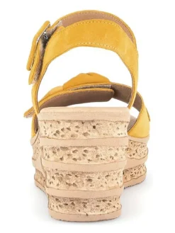 Leder-Sandaletten in Gelb