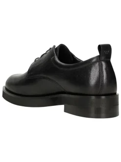 Leder-Schnürschuhe in Schwarz