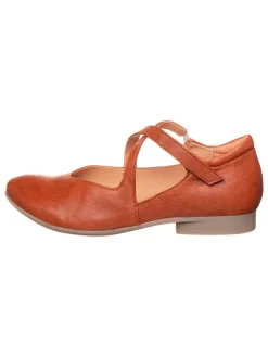 Leder-Spangenballerinas in Cognac