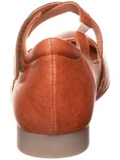 Leder-Spangenballerinas in Cognac