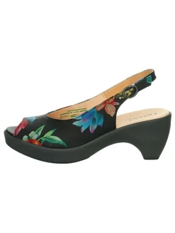 Leder-Spangenpumps in Schwarz