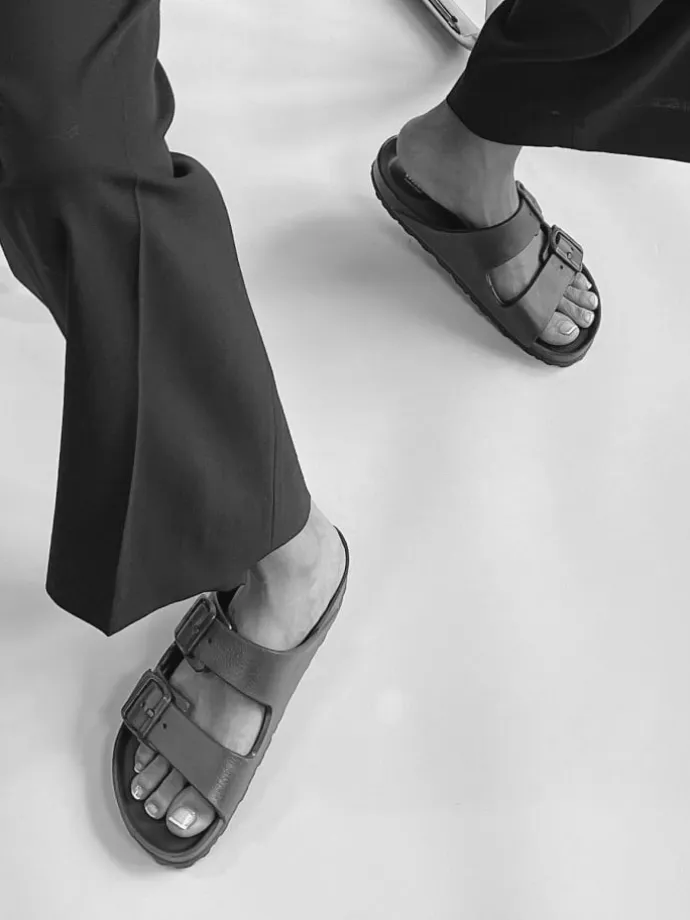 Pantoletten für Herren in Schwarz