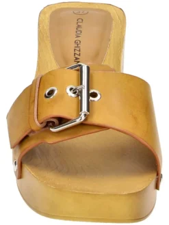 Pantoletten in Hellbraun