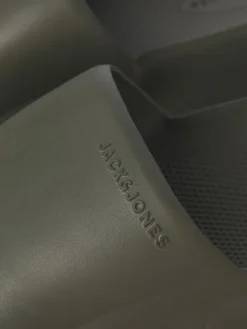 Pantoletten in Khaki