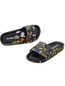 Pantoletten in Schwarz