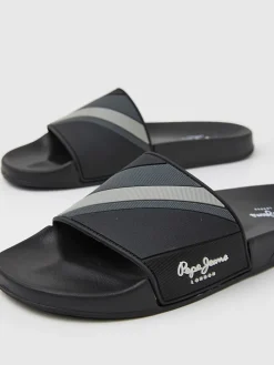 Pantoletten in Schwarz