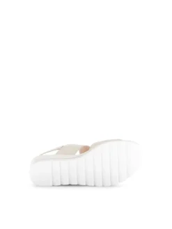 Plateau Sandalen in beige