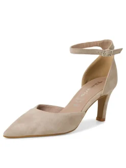 Pumps in beige