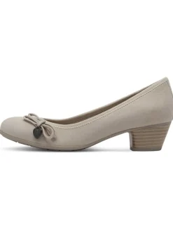 Pumps in Beige