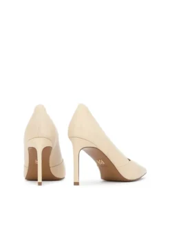 Pumps in Beige