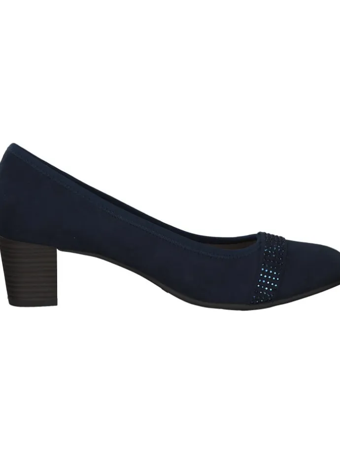 Pumps in Navy