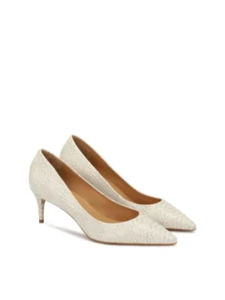 Pumps in Off-white