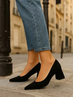Pumps in Schwarz