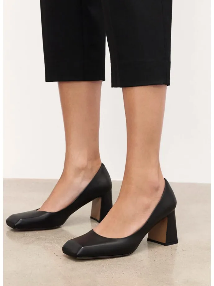 Pumps in Schwarz