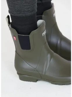 Rubberboots Suburbs in 3038 Olive Night
