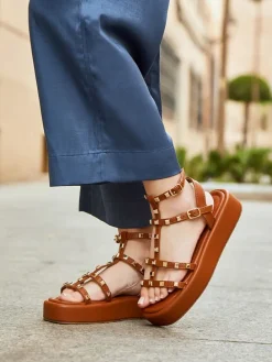 Sandaletten in Hellbraun