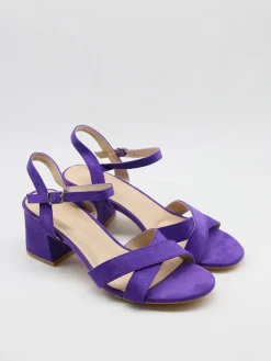 Sandaletten in Lila