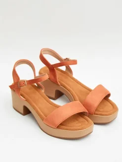 Sandaletten in Orange