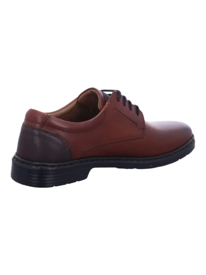 Schnürschuh in braun