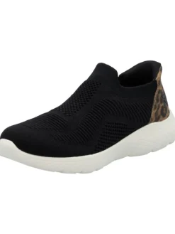 Schnürschuh in schwarz