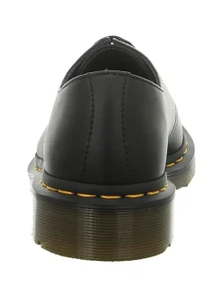 Schnürschuhe in schwarz