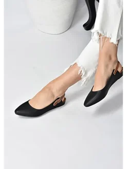 Sling-Ballerinas in Schwarz