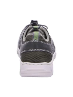 Slipper in forest/vert/cement