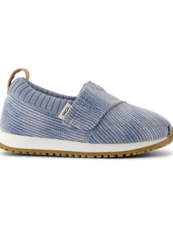 Slipper in Hellblau