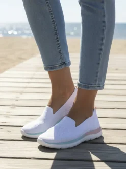 Slipper in weiß/mehrfarbig