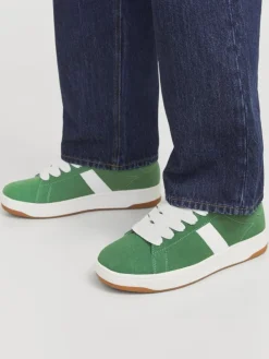 Sneaker in Verdant Green