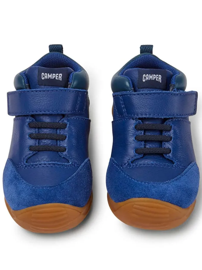 Sneakers in Blau