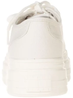 Sneakers in Creme