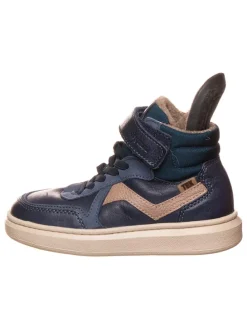 Sneakers in Dunkelblau