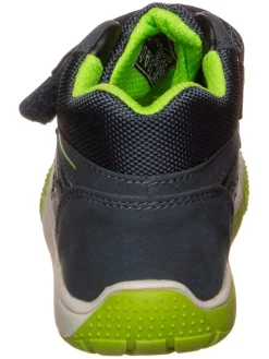 Sneakers in Dunkelblau