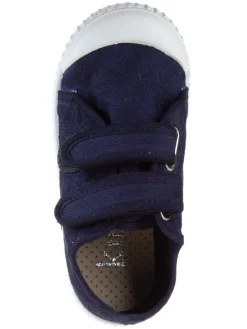 Sneakers in Dunkelblau