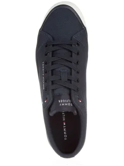 Sneakers in Dunkelblau