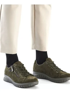 Sneakers in Khaki