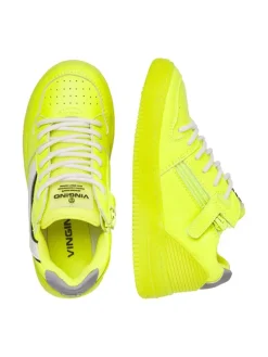 Sneakers in Neongelb