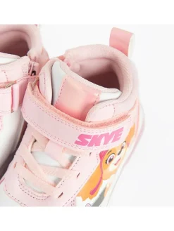 Sneakers in Rosa