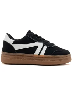 Sneakers in Schwarz/ Weiß