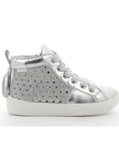 Sneakers in Silber