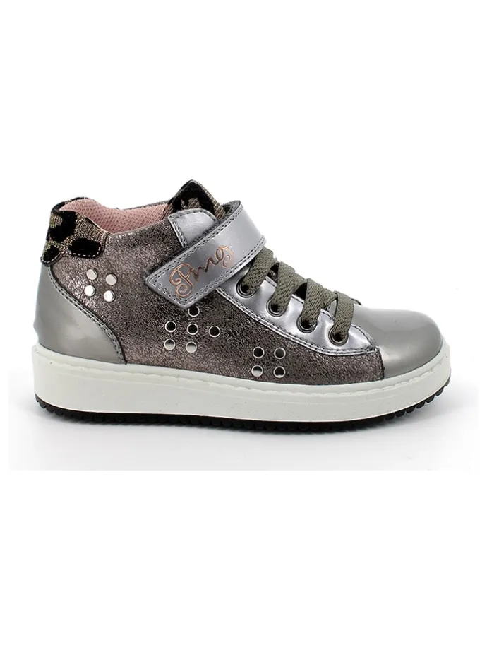 Sneakers in Silber